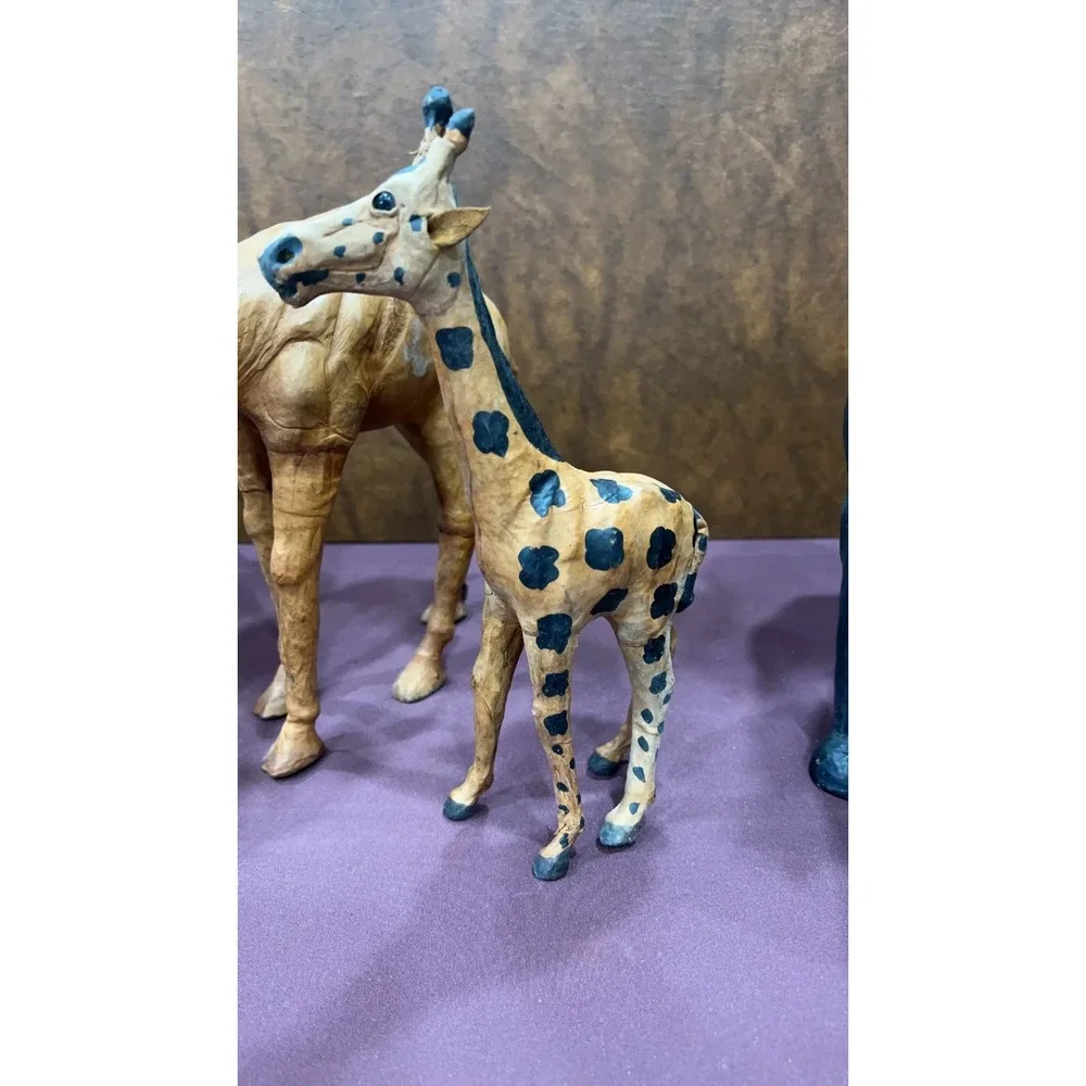 Home Decor Wood And Mixed Material Safari Animal Set of 4 Animals